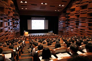 会場の様子 写真・1枚目