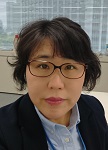 穴原 玲子氏の顔写真